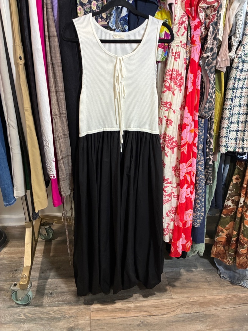 JODIFL PUFF DRESS - Picture 4 of 5